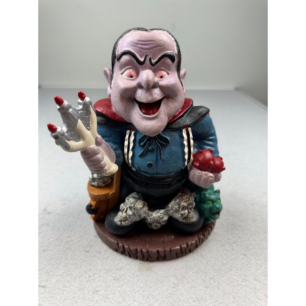 Halloween Rubber Dracula 9 Inch Battery‎ Operated Animated Sing and Dance
